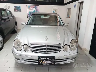 Usata Mercedes E280 Elegance 177 CV (130 kW) 2006 Grigio Berlina
