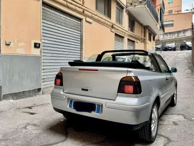 Usata VW Golf Highline 110 CV (80 kW) 2000 Cabrio