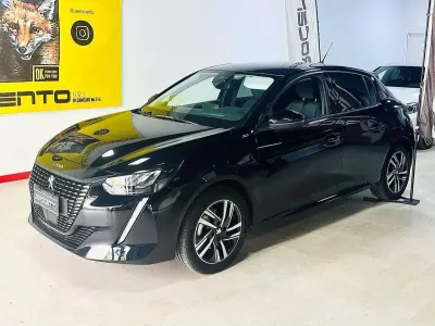 Usata Peugeot 208 Allure 102 CV (75 kW) 2022 Nero Utilitaria