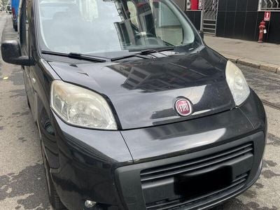 Usata Fiat Qubo Dynamic 75 CV (55 kW) 2015 Nero Monovolume