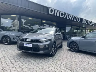 Nuova Dacia Sandero Expression 122 CV (89 kW) 2026 Grigio SUV