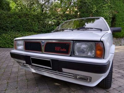 usata Lancia Delta 1.6 Turbo HF RST