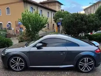 Usata Audi TT Ambiente 230 CV (169 kW) 2016 Grigio Coupé