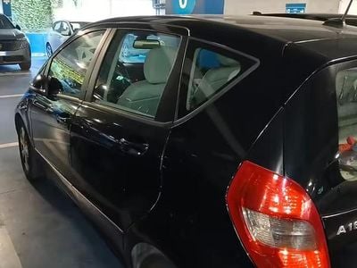 Gebraucht Mercedes A160 95 PS (69 kW) 2010 Schwarz Limousine