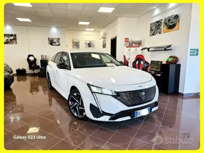 Usata Peugeot 308 SW Allure 131 CV (96 kW) 2022 Bianco Station wagon