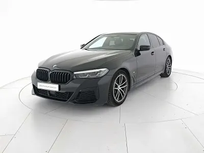 Usata BMW 520 M Sport 190 CV (139 kW) 2022 Black sapphire Berlina