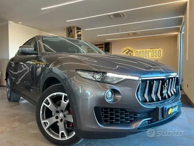 Begagnad Maserati Levante 250 HK (183 kW) 2017 Grå SUV