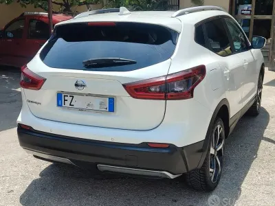 Usata Nissan Qashqai Tekna 110 CV (80 kW) 2018 Bianco SUV