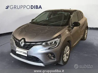 Usata Renault Captur PE 92 CV (67 kW) 2022 Grigio SUV