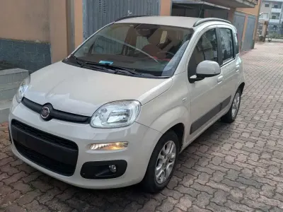Usata Fiat Panda Lounge 69 CV (50 kW) 2015 Beige Utilitaria
