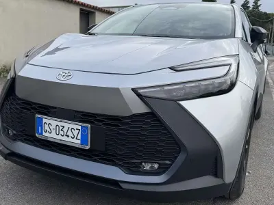 Usata Toyota C-HR Trend 98 CV (72 kW) 2024 SUV