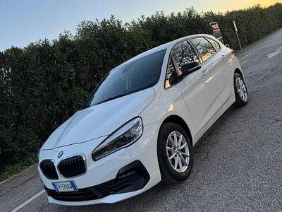 Usata BMW 216 Active Tourer Sport Line 116 CV (85 kW) 2018 Bianco Monovolume