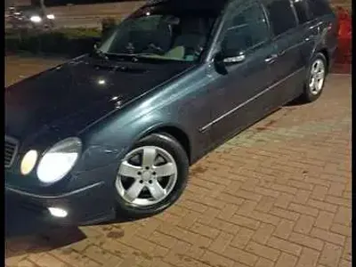Usata Mercedes E220