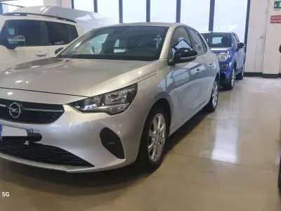 Usata Opel Corsa Edition 75 CV (55 kW) 2022 Argento Utilitaria