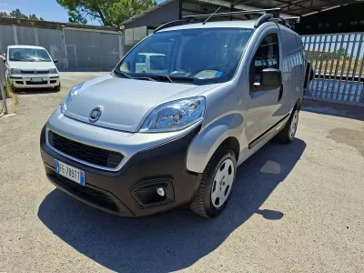 Usata Fiat Fiorino 77 CV (56 kW) 2016 Argento Monovolume