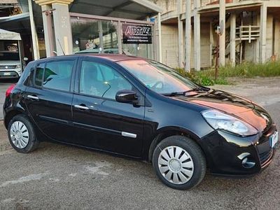 Usata Renault Clio II 75 CV (55 kW) 2011 Nero Berlina