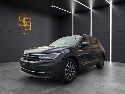 Gebraucht VW Tiguan Life 150 PS (110 kW) 2022 Grau SUV