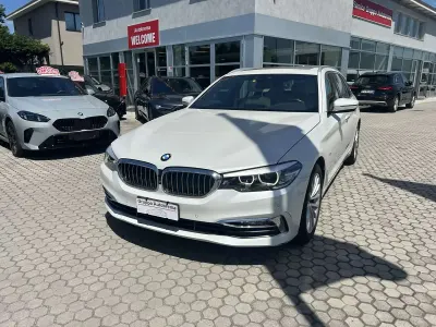 Usata BMW 530 Luxury Line 249 CV (183 kW) 2017 Bianco perla Station wagon