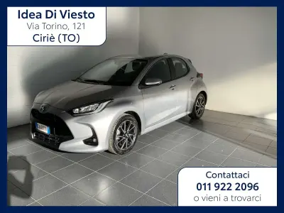 Usata Toyota Yaris Hybrid Trend 116 CV (85 kW) 2023 Argento met Berlina