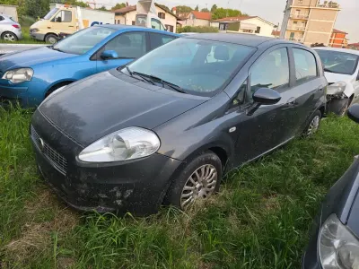 Usata Fiat Punto Evo Active 95 CV (69 kW) 2010 Nero Utilitaria