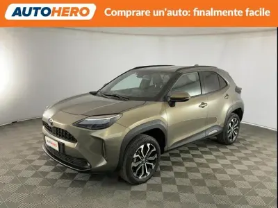 Usata Toyota Yaris Cross Trend 92 CV (67 kW) 2023 Oro SUV