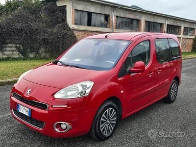 Rosso Usata 2013 Peugeot Partner Monovolume | 4900 € (Buon prezzo)