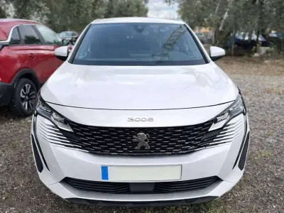 Usata Peugeot 3008 Allure 131 CV (96 kW) 2024 Bianco SUV