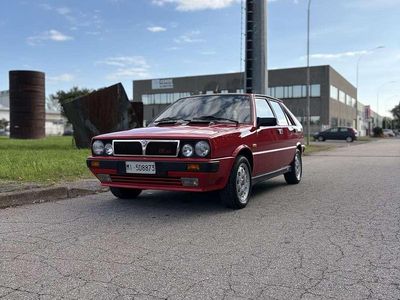 Usata Lancia Delta 166 CV (122 kW) 1986 Rosso Utilitaria