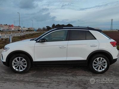 Usata VW T-Roc 115 CV (84 kW) 2022 Bianco SUV