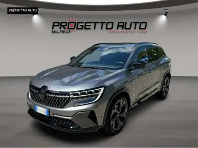 Usata Renault Austral Iconic Esprit Alpine 200 CV (147 kW) 2024 Grigio scisto SUV