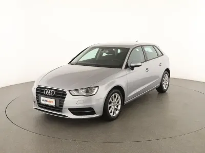 Usata Audi A3 Attraction 110 CV (80 kW) 2015 Argento Berlina