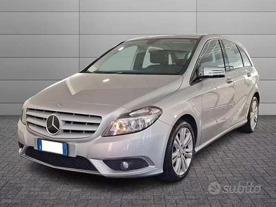 Usata Mercedes B180 Executive 109 CV (80 kW) 2013 Grigio Monovolume