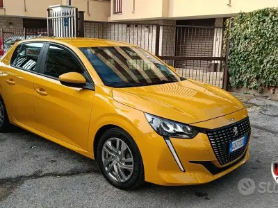 Usata Peugeot 208 Active 75 CV (55 kW) 2021 Giallo Utilitaria