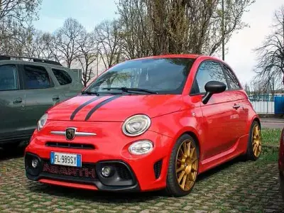 Usata Abarth 595 145 CV (106 kW) 2017 Rosso Utilitaria