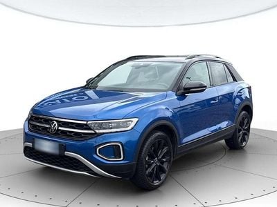 Usata VW T-Roc Style 110 CV (80 kW) 2023 Blu tetto nero SUV