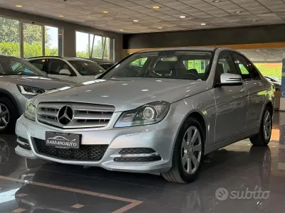Usata Mercedes C200 Avantgarde 136 CV (100 kW) 2012 Grigio Berlina