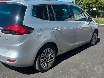 Usata Opel Zafira Innovation 170 CV (125 kW) 2017 Grigio Monovolume