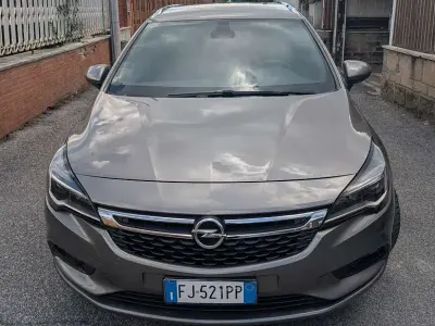 Usata Opel Astra Sport 110 CV (80 kW) 2017 Grigio Station wagon