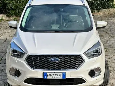 Usata Ford Kuga Vignale 150 CV (110 kW) 2019 Bianco SUV