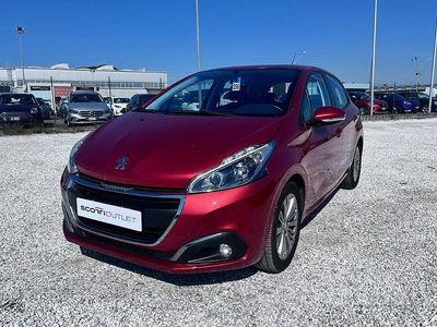 Rosso Usata 2016 Peugeot 208 Active Utilitaria | 7500 € (Buon prezzo)