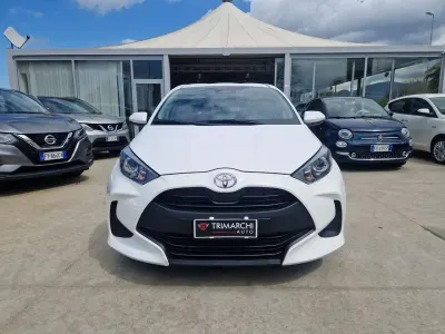 Begagnad Toyota Yaris Hybrid Active 116 HK (85 kW) 2025 Other Sedan