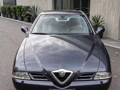 Usata Alfa Romeo 166 Distinctive 226 CV (166 kW) 2000 Blu Berlina