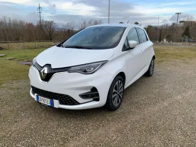 Usata Renault Zoe Intens 50 kW (69 CV) 2021 Bianco Utilitaria