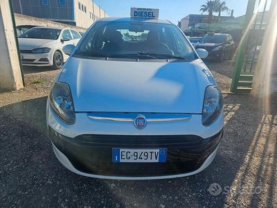 Usata Fiat Punto Evo Dynamic 75 CV (55 kW) 2010 Bianco Utilitaria