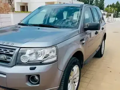 Usata Land Rover Freelander 2 150 CV (110 kW) 2014 Grigio SUV