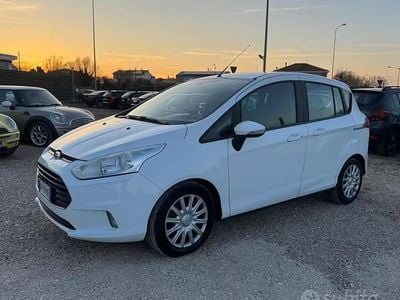 Usata Ford B-MAX Business Edition 90 CV (66 kW) 2016 Bianco Monovolume
