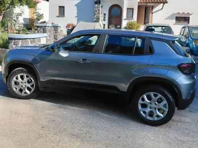 Usata Jeep Avenger 101 CV (74 kW) 2023 Grigio SUV
