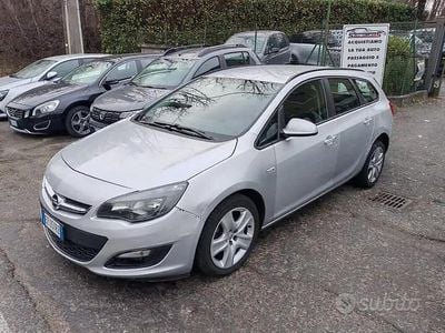 Usata Opel Astra Cosmo 140 CV (102 kW) 2015 Grigio Station wagon