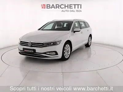 Usata VW Passat Business 150 CV (110 kW) 2023 Bianco Station wagon