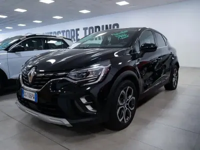 Second-hand Renault Captur Intens 160 CP (117 kW) 2021 Negru SUV
